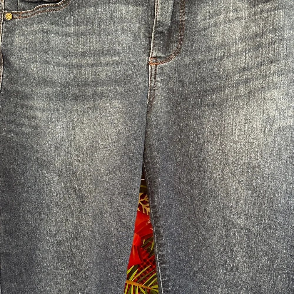 Democracy Ab Technology Skinny Jeans - Picture 3 of 9